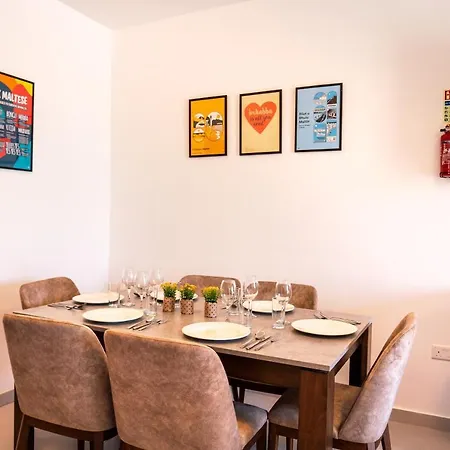 Apartament Modern In Malta's Charming *