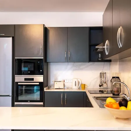 Modern In Malta's Charming Apartman